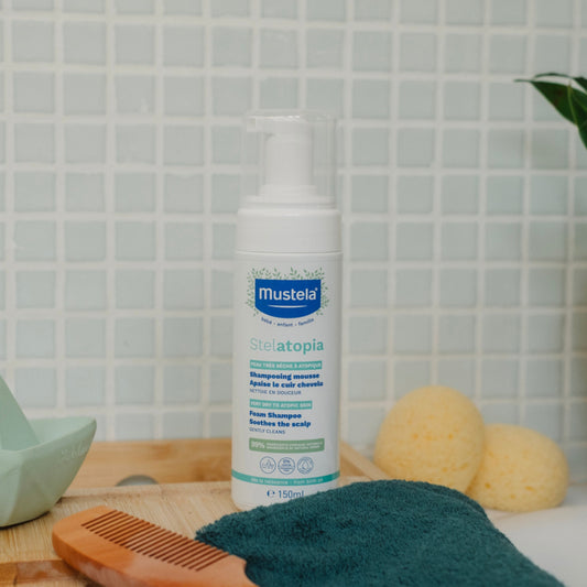 Mustela Stelatopia Foam Shampoo Product Ambience Image