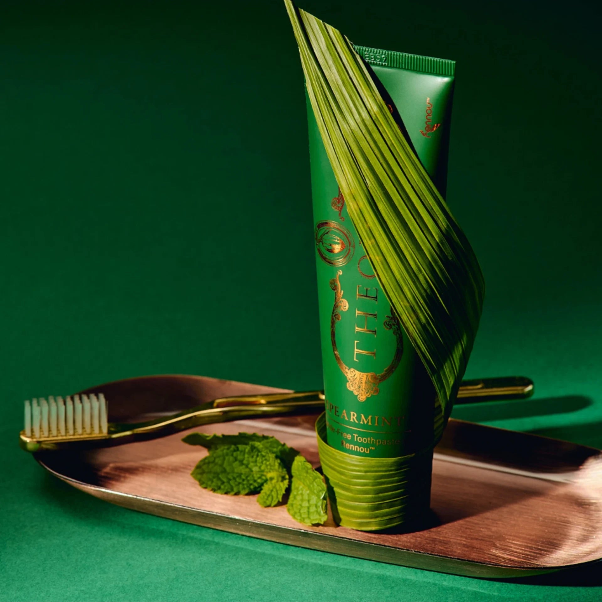 Theodent Classic mint Toothpaste 100ml front