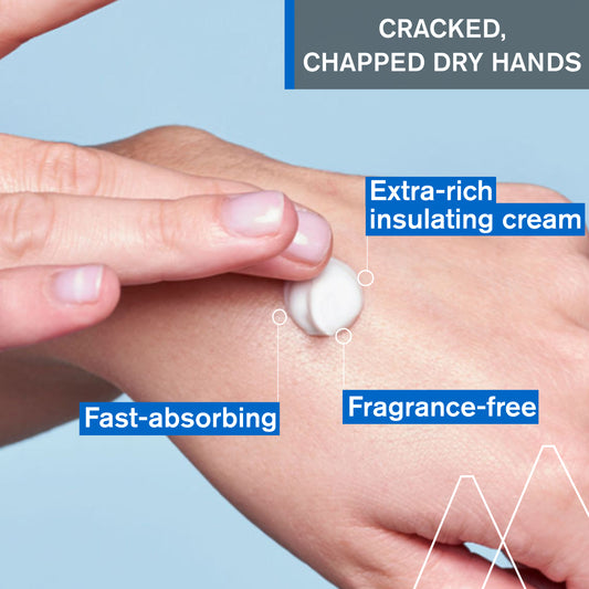 Uriage Bariéderm Hand Cream application