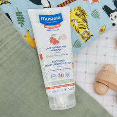 Mustela Soothing Moisturizing Lotion Ambience Image 