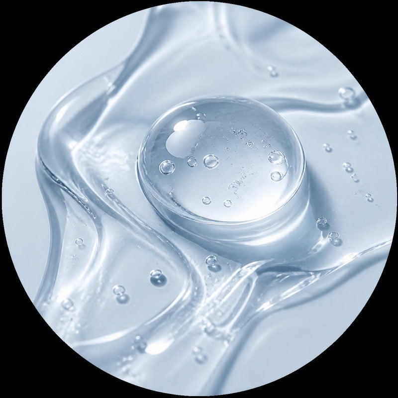 The Science Behind Your Favourite Ingredients: Hyaluronic Acid, Retinol & Niacinamide
